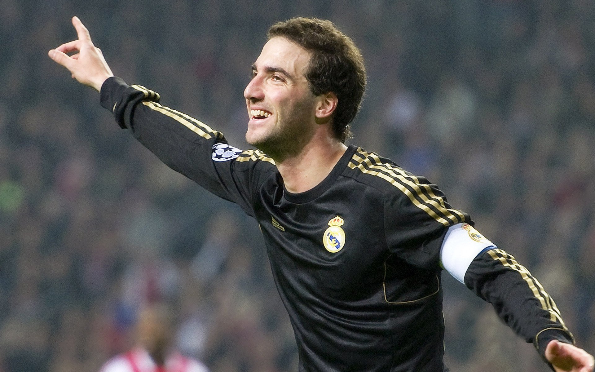 西甲：比利亚雷亚尔1-0胜皇家贝蒂斯，比赛紧张精彩，西甲比利亚雷亚尔vs皇家社会